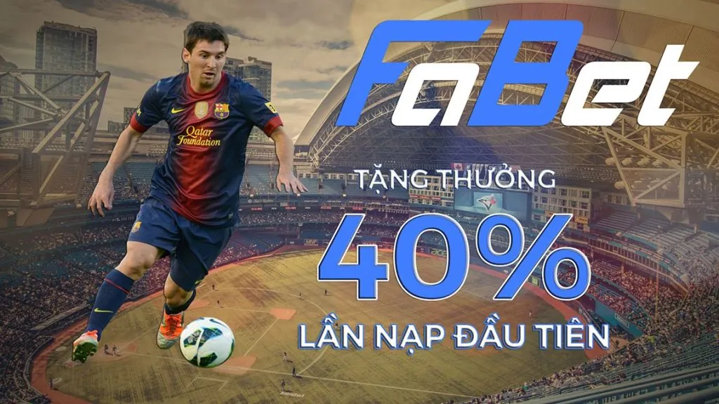 Sân tennis với lưới và quả bóng